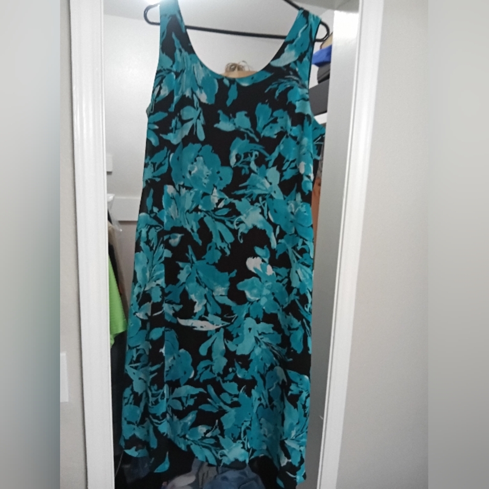 Brand' SI Collection Dress, Size' 18, Color' Blue Floral dress